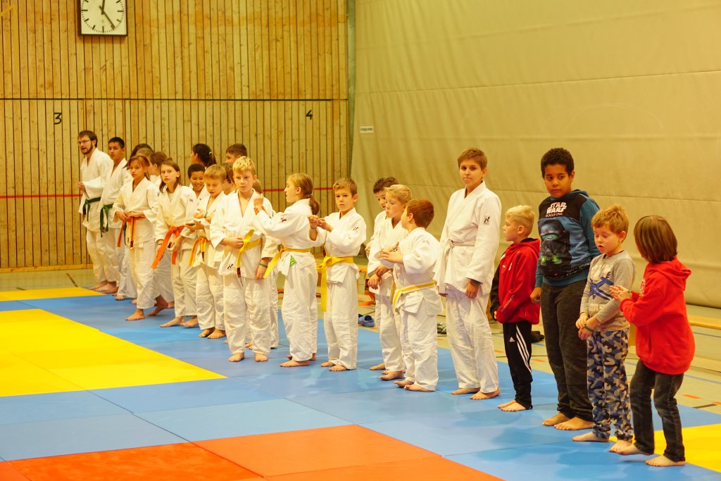 Aufstellen zum Trainingsbeginn